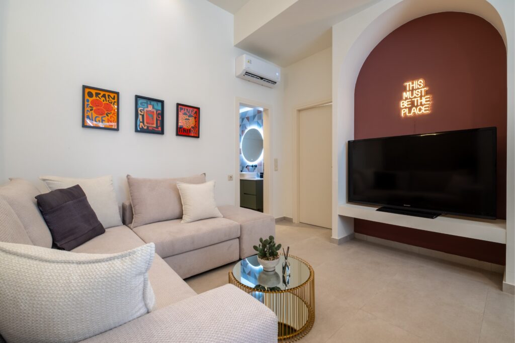 Piraeus Seaside & Seabreeze flats 350,000 euro